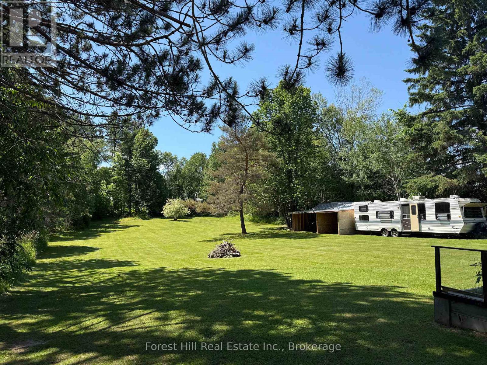 10709 Hwy 522 Highway, Parry Sound Remote Area, Ontario  P0H 1A0 - Photo 41 - X12064557