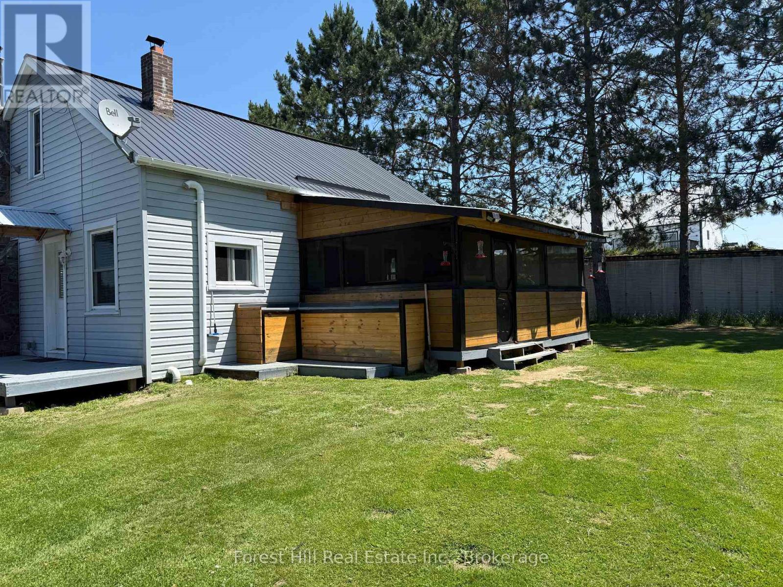 10709 Hwy 522 Highway, Parry Sound Remote Area, Ontario  P0H 1A0 - Photo 42 - X12064557