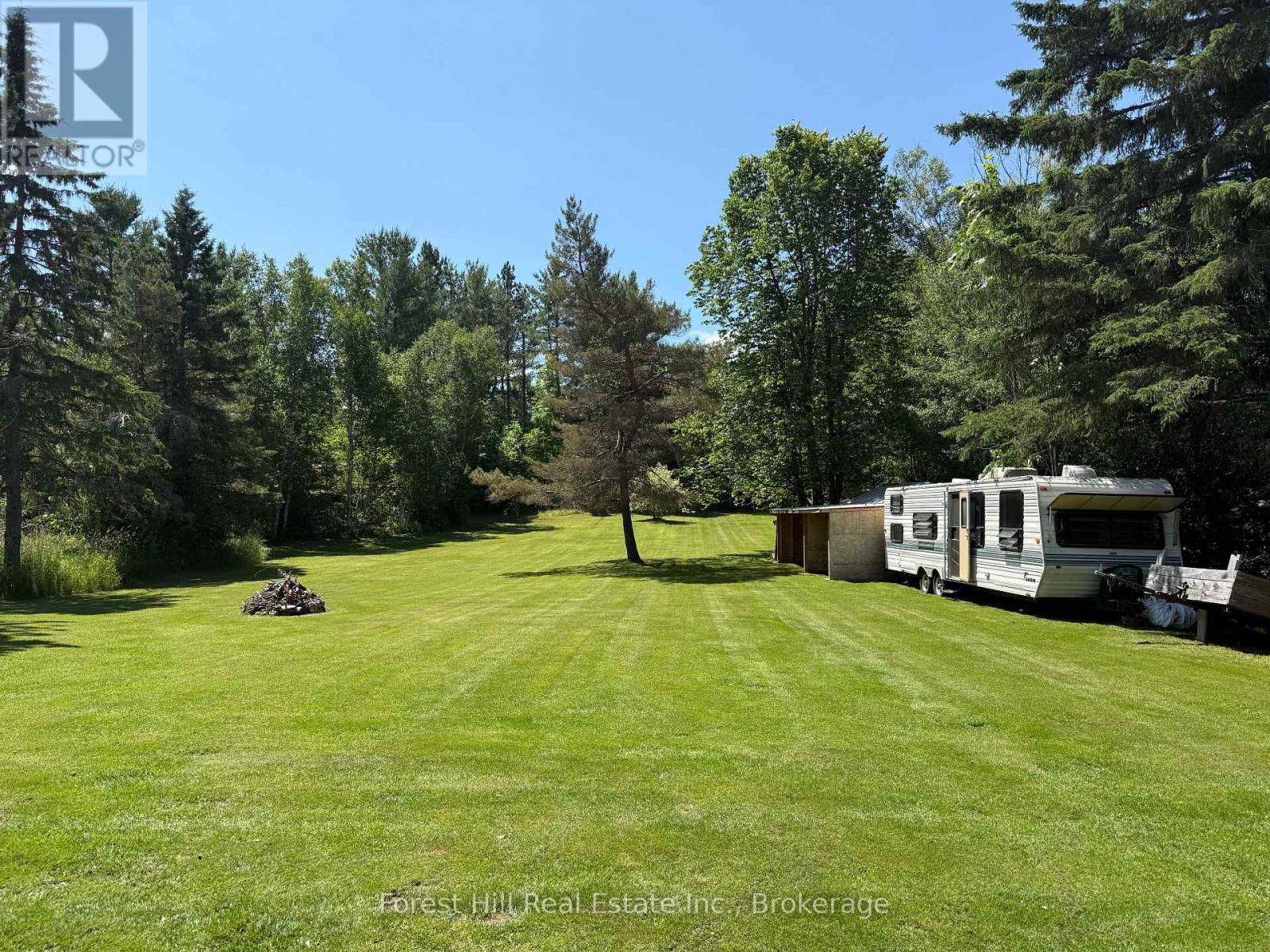 10709 Hwy 522 Highway, Parry Sound Remote Area, Ontario  P0H 1A0 - Photo 43 - X12064557