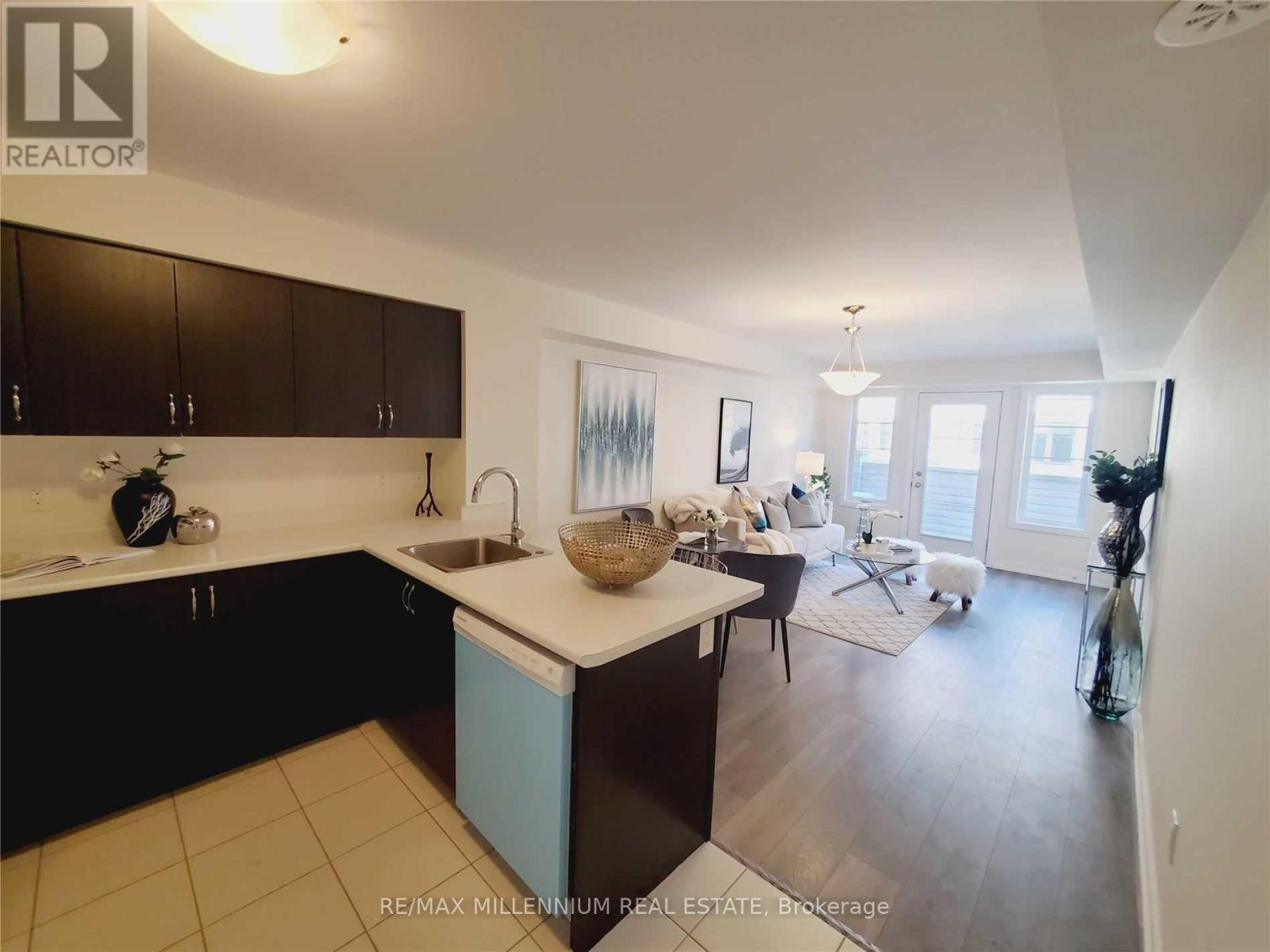 279 - 60 Parrotta Drive, Toronto, Ontario  M9M 0B4 - Photo 5 - W12064597