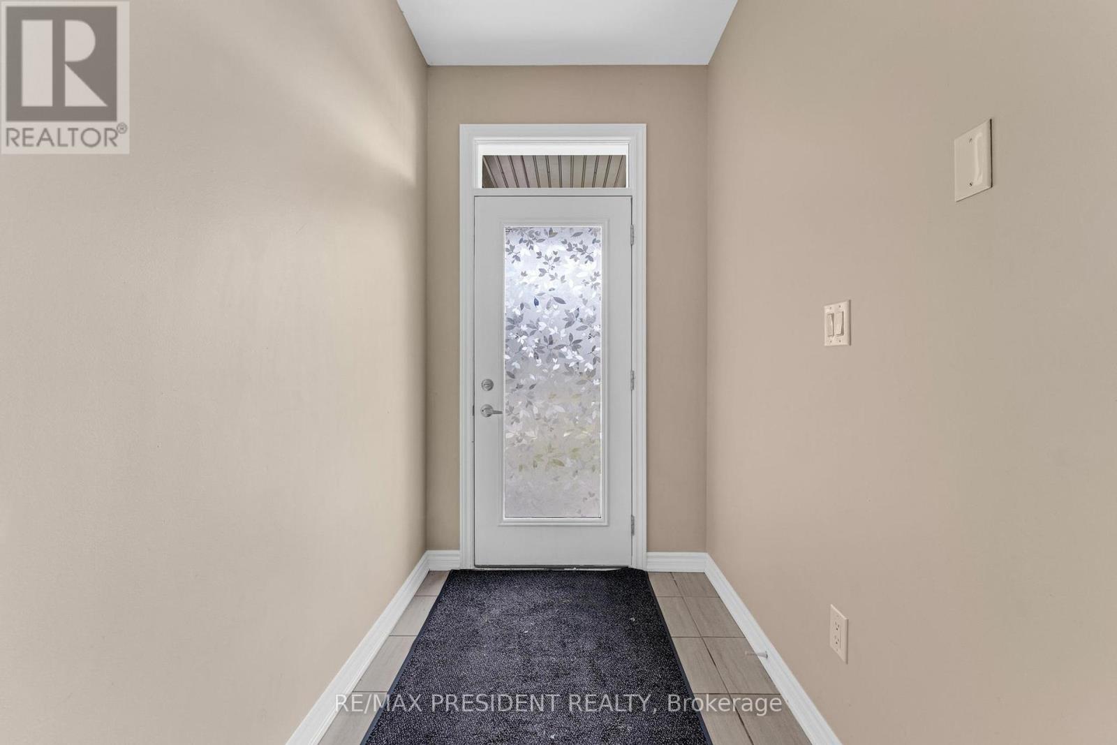 226 Louise Street, Welland, Ontario  L3B 0H8 - Photo 5 - X12064591