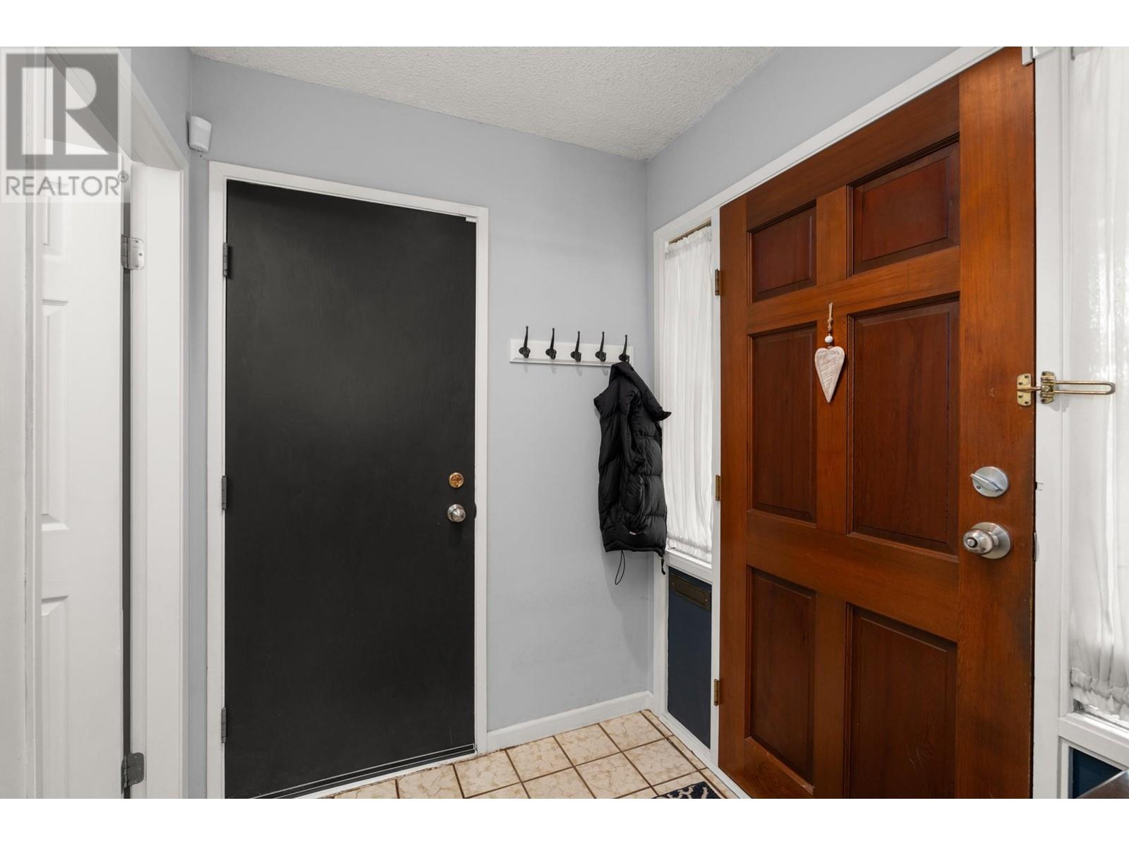 6200 Garnet Drive, Richmond, British Columbia  V7C 5B5 - Photo 31 - R2979171