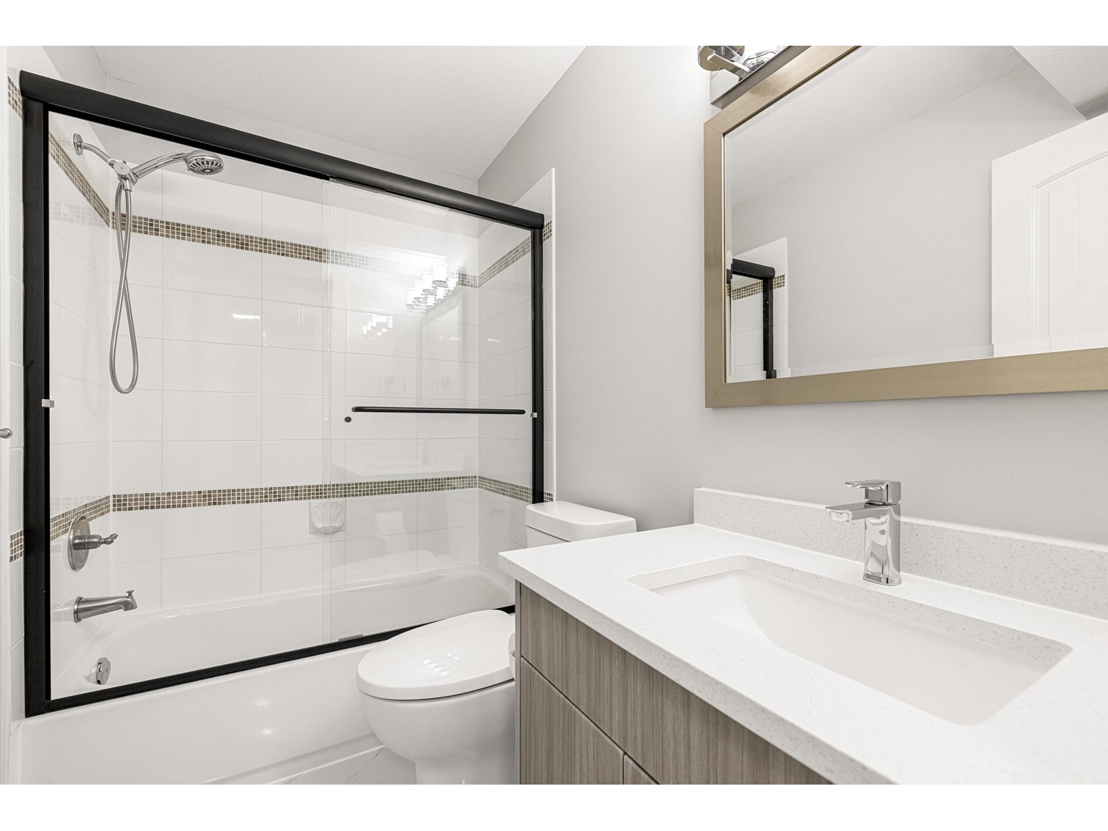 11328 154a Street, Surrey, British Columbia  V3R 2V7 - Photo 35 - R2985334