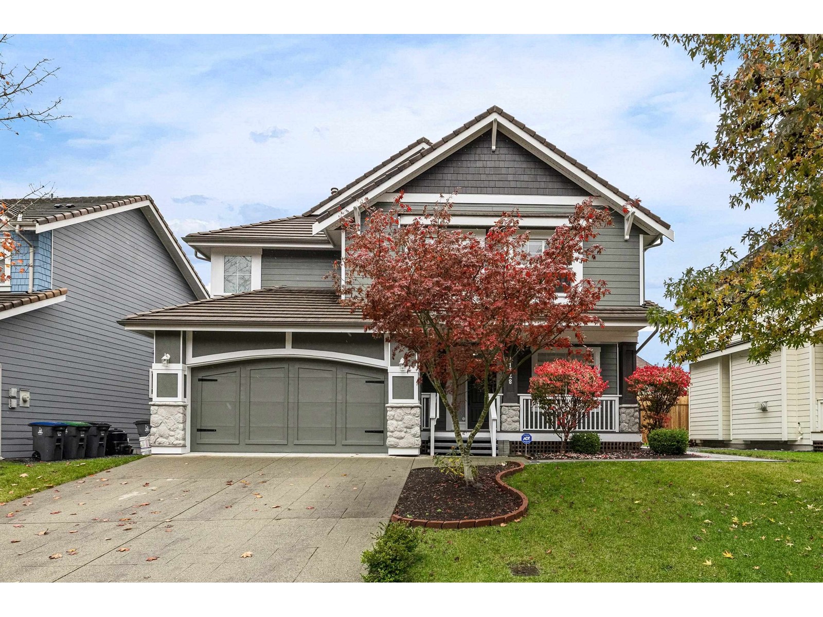 Property at 11328 154A STREET image 3