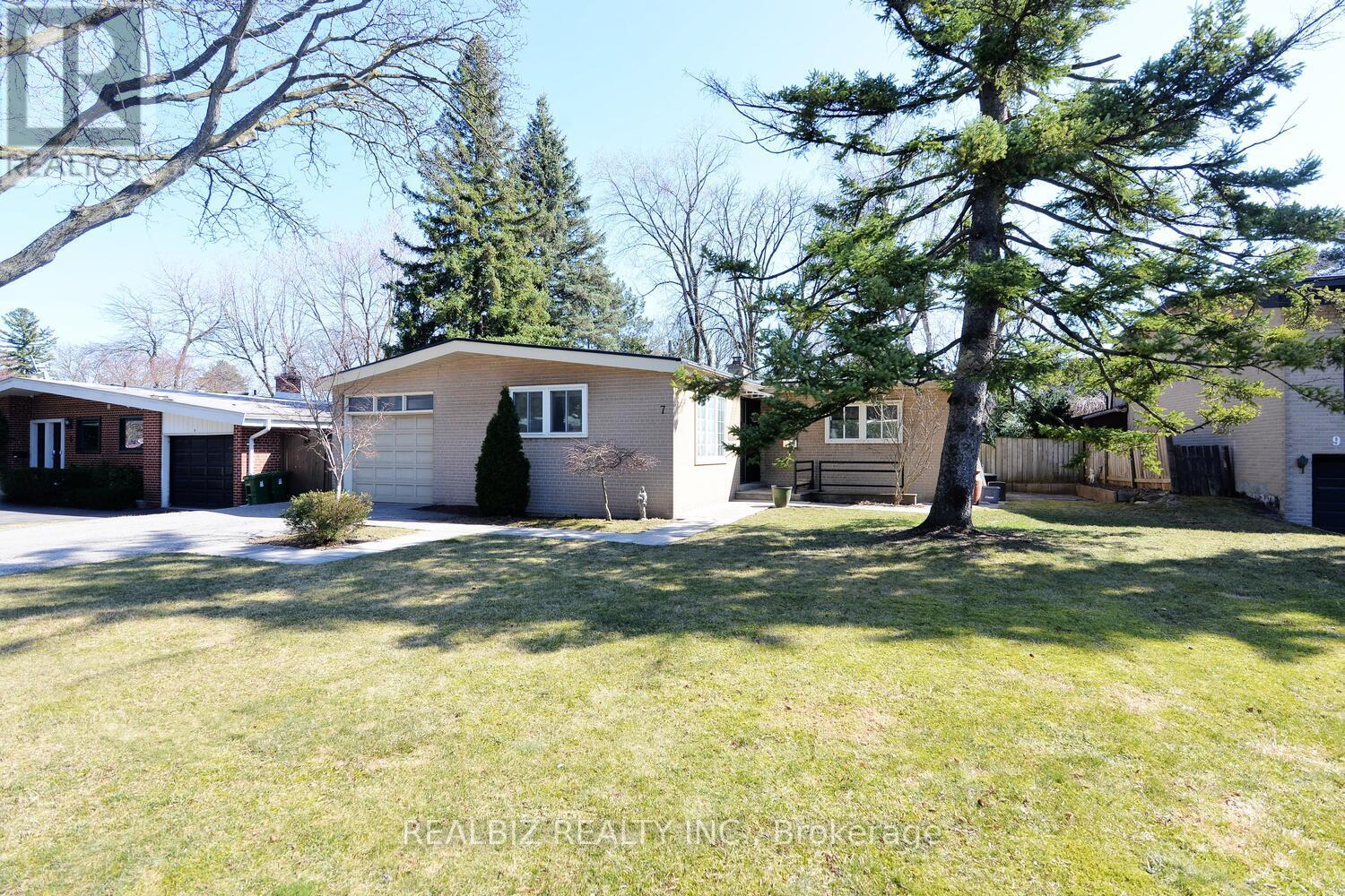 Property at 7 SWALLOW COURT image 2
