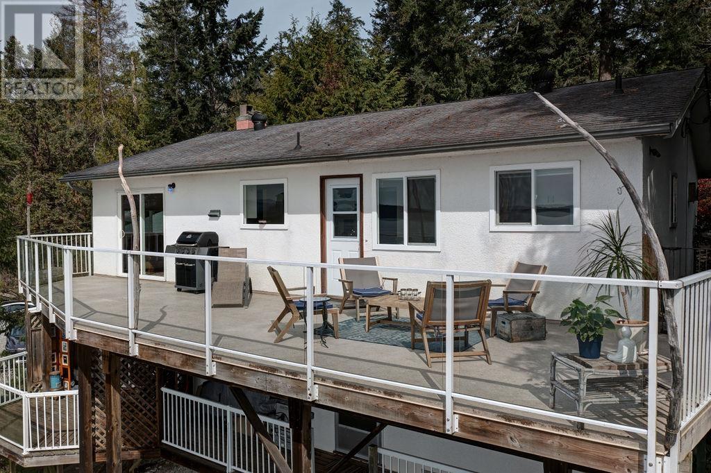 Property at 8323 REDROOFFS ROAD image 4