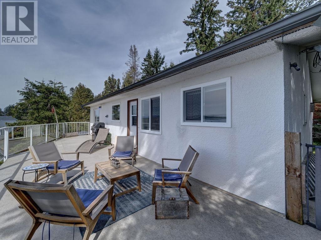 Property at 8323 REDROOFFS ROAD image 5