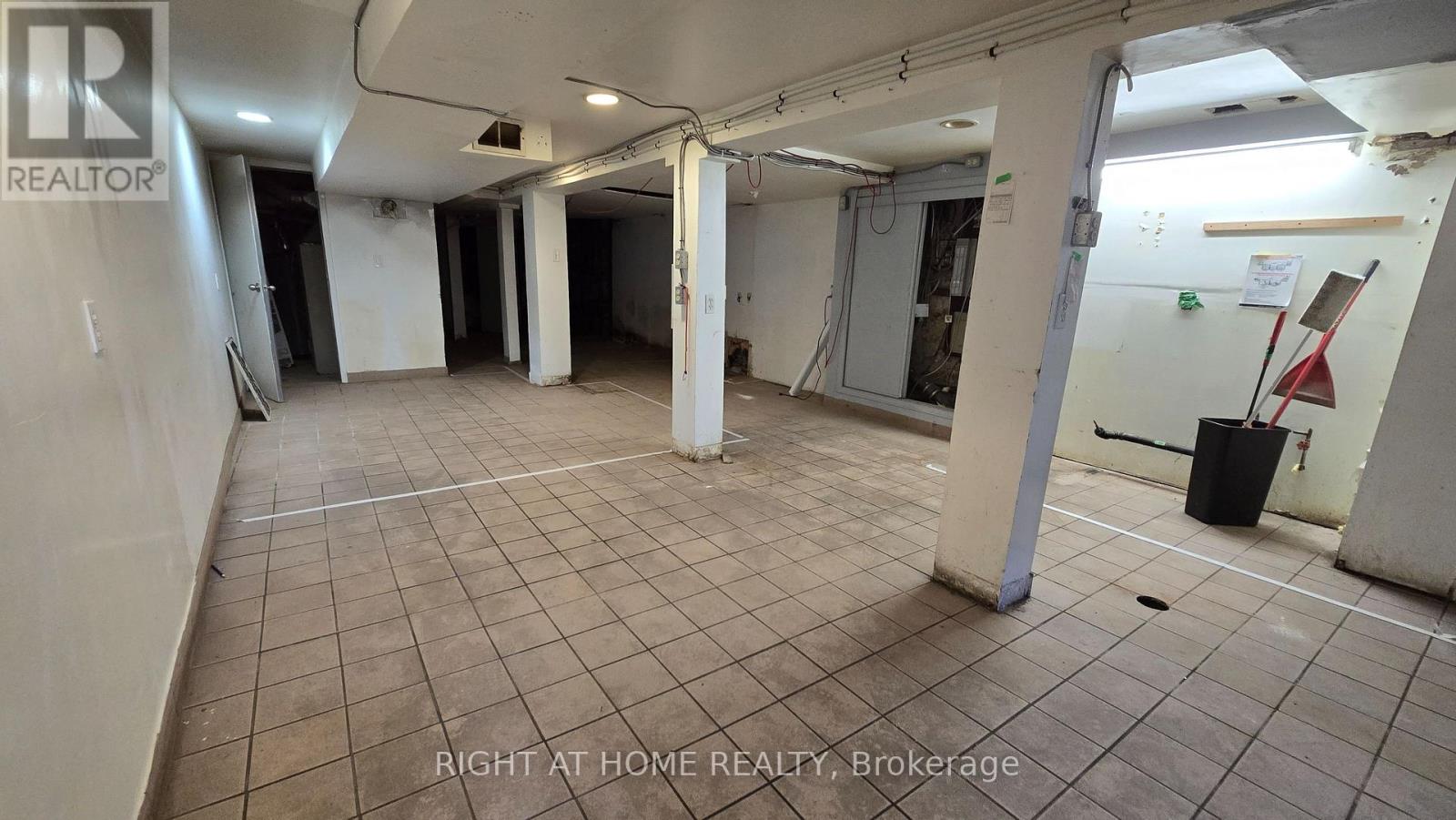 284 Avenue Road, Toronto, Ontario  M4V 2G7 - Photo 20 - C12064663