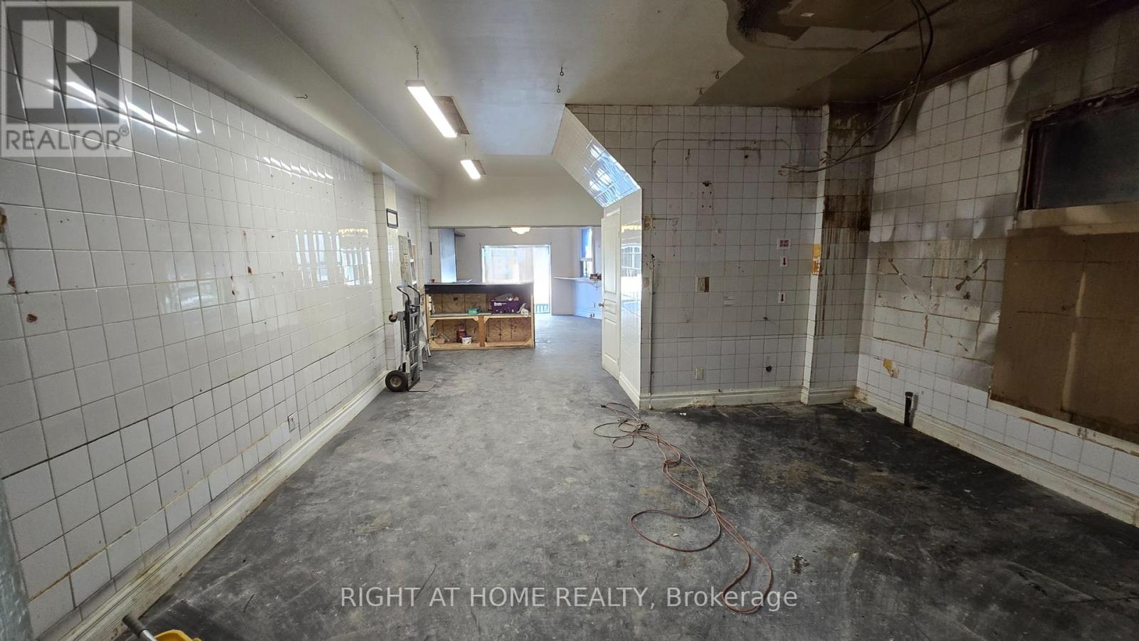 284 Avenue Road, Toronto, Ontario  M4V 2G7 - Photo 5 - C12064663