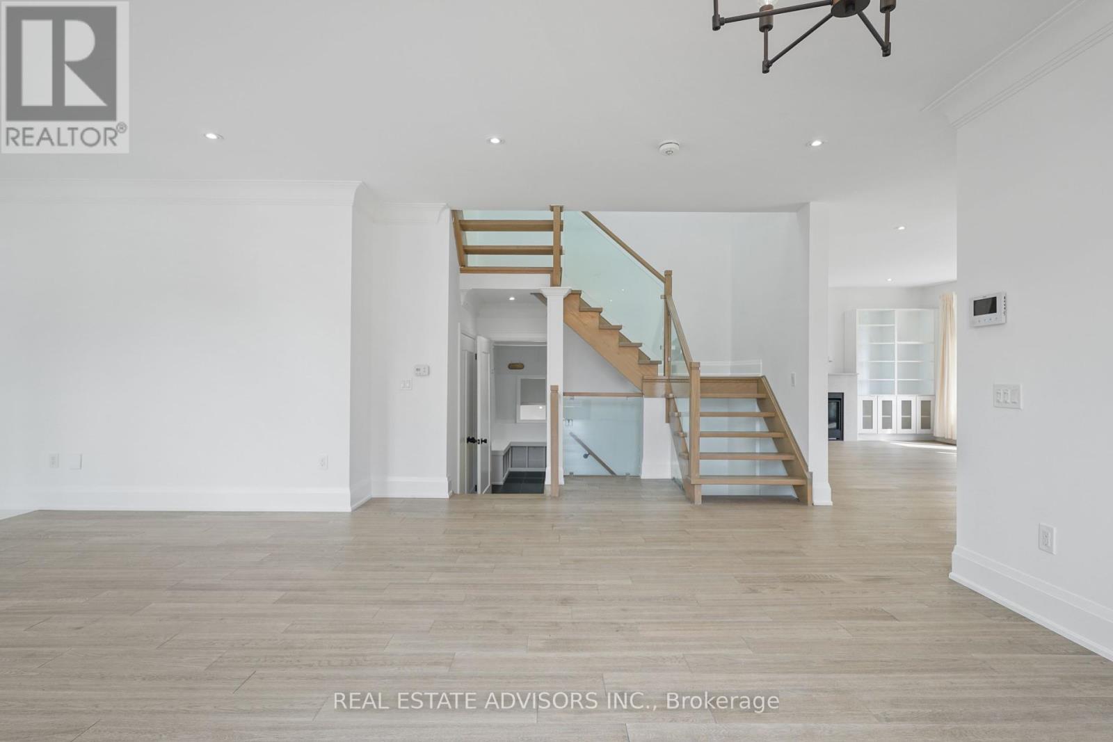 69 Fenwood Heights, Toronto, Ontario  M1M 2W1 - Photo 15 - E12024226