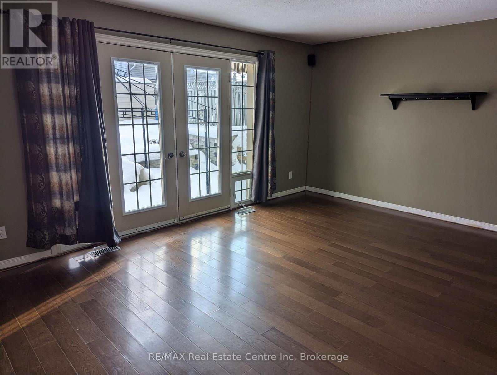 1014a Vanier Avenue, Woodstock, Ontario  N4S 4K4 - Photo 16 - X11968689