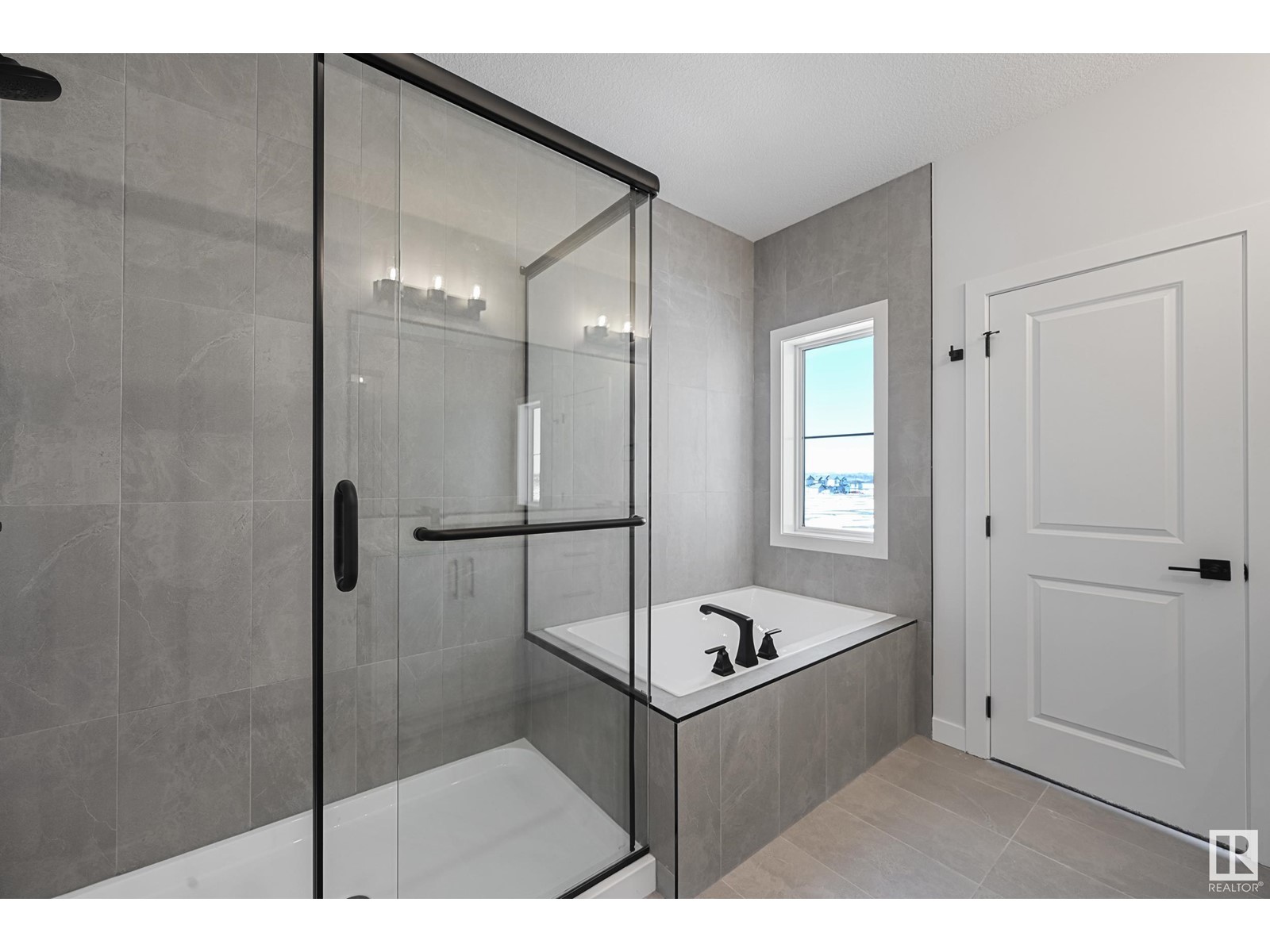 91 Ficus Wy, Fort Saskatchewan, Alberta  T8L 0Z6 - Photo 17 - E4429372
