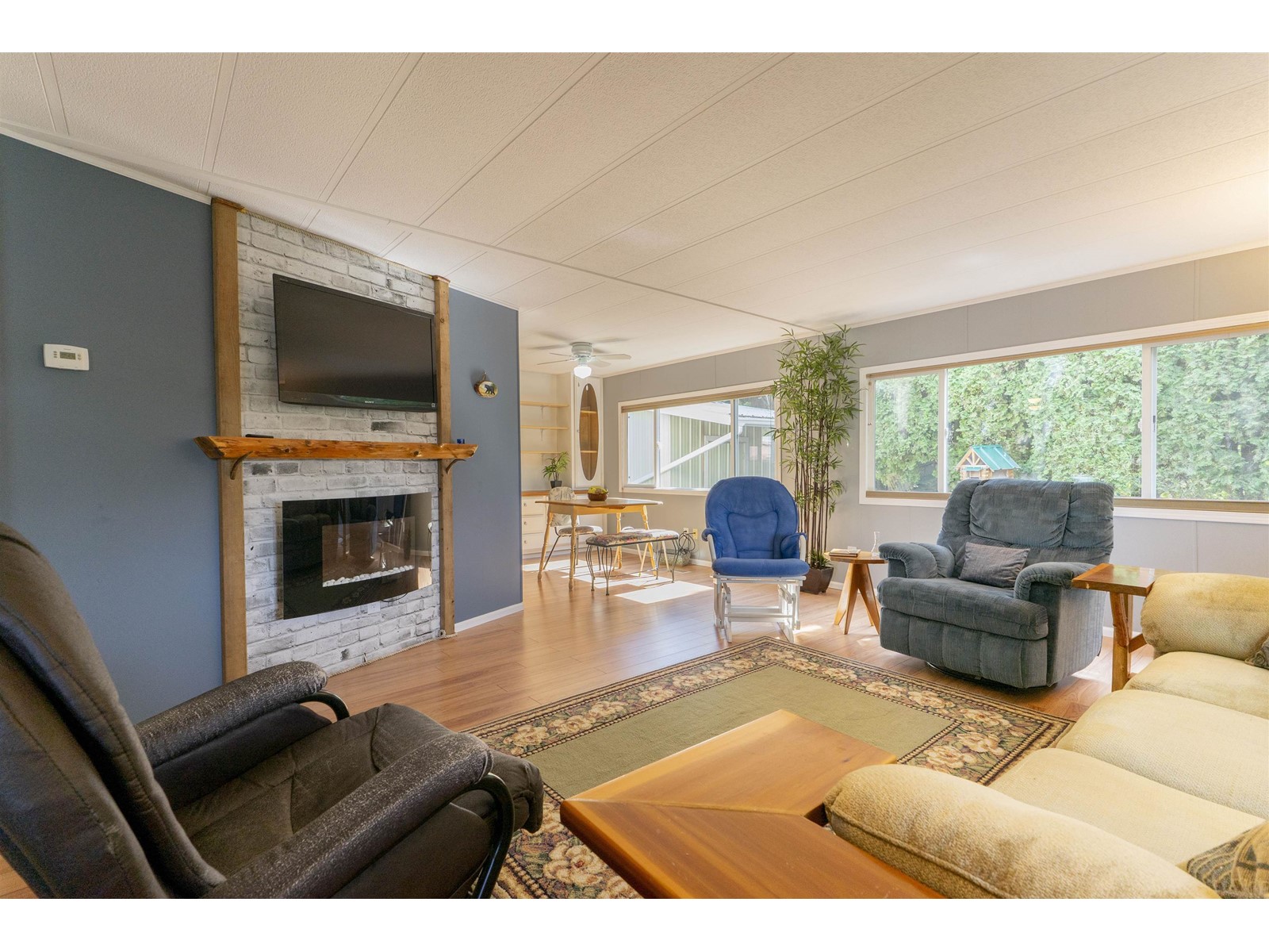 33892 Gilmour Drive, Abbotsford, British Columbia  V2S 5H4 - Photo 5 - R2971605