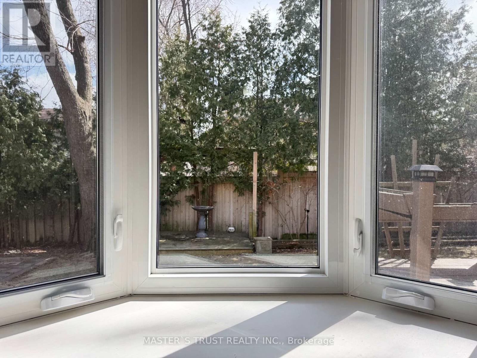 25 Cheval Drive, Toronto (Banbury-Don Mills), Ontario  M3B 1R5 - Photo 5 - C12064698