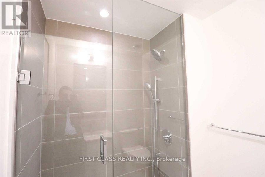 2006 - 5 Buttermill Avenue, Vaughan, Ontario  L4K 0J5 - Photo 8 - N12064705