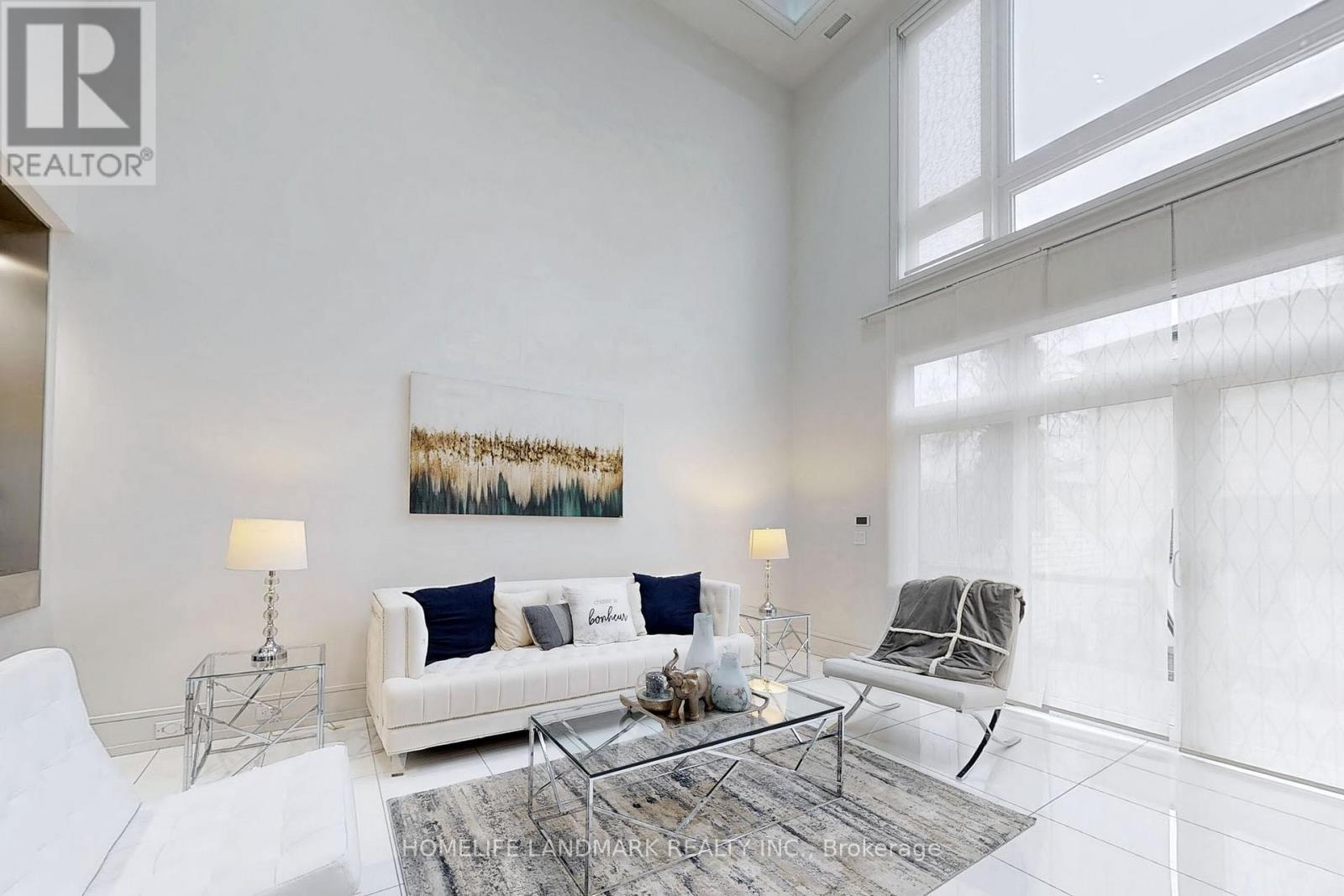 Property at 301 JEDBURGH ROAD image 4