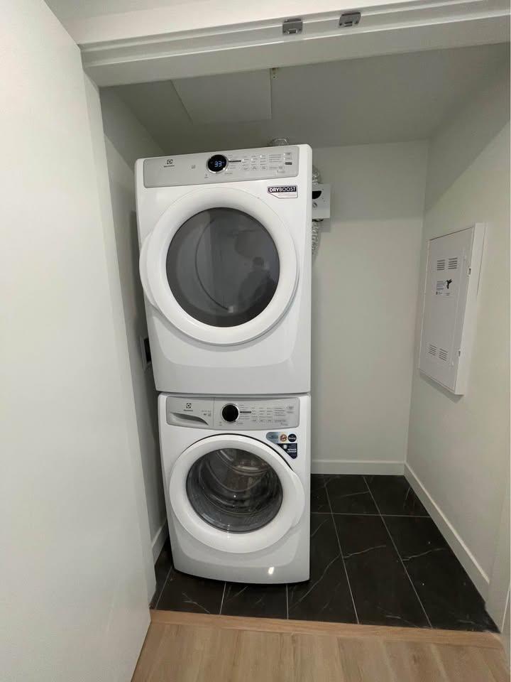 1009 9675 King George Boulevard, Surrey, British Columbia  V3T 2V3 - Photo 7 - R2986456