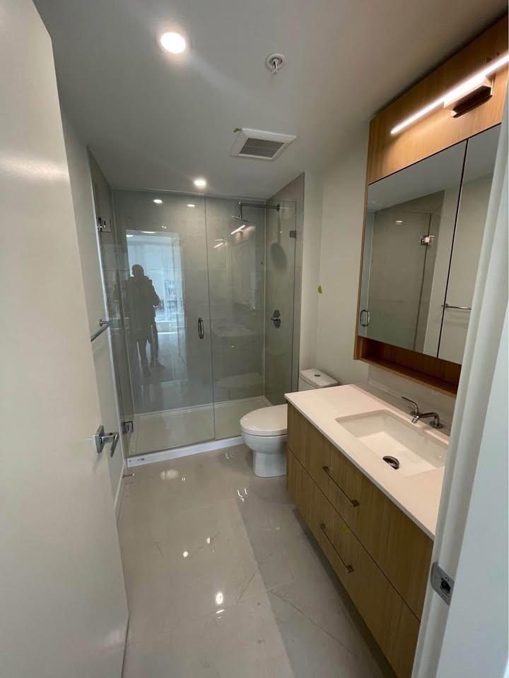 Property at 1009 9675 KING GEORGE BOULEVARD image 4