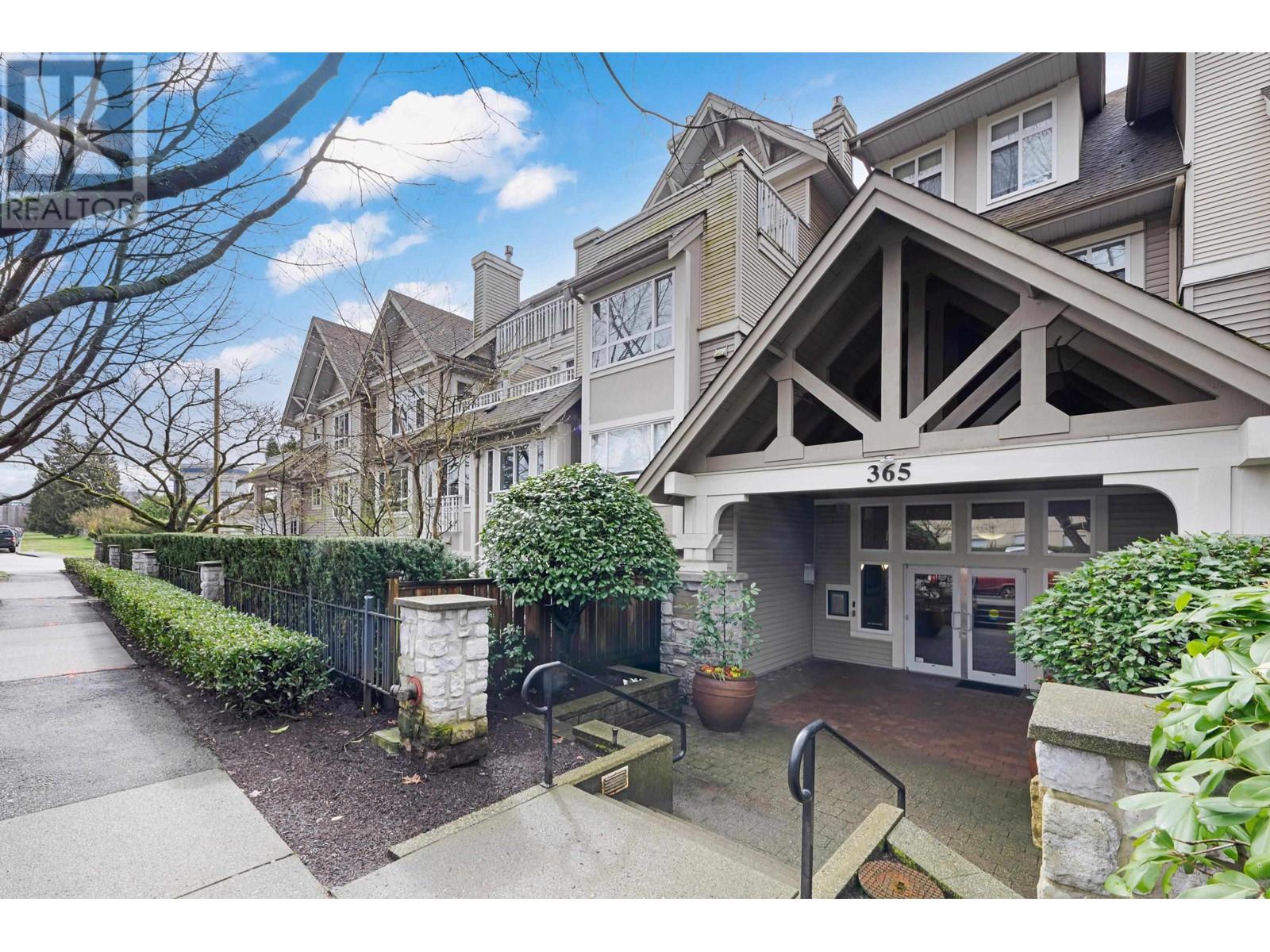 213 365 E 1st Street, North Vancouver, British Columbia  V7L 4W5 - Photo 2 - R2983586