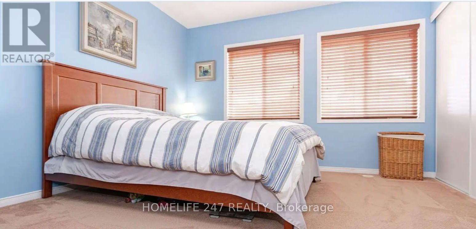 38 - 50 Strathaven Drive, Mississauga, Ontario  L5R 3R9 - Photo 5 - W12064723