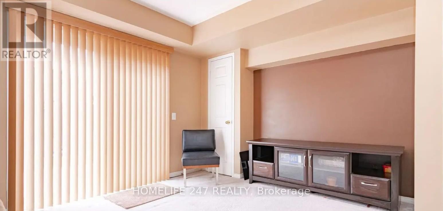 38 - 50 Strathaven Drive, Mississauga, Ontario  L5R 3R9 - Photo 8 - W12064723