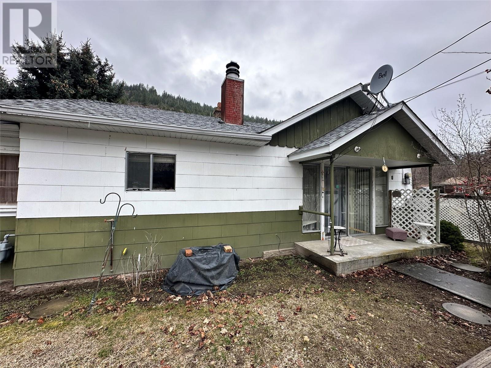8267 Riverside Drive, Grand Forks, British Columbia  V0H 1H0 - Photo 8 - 10340193