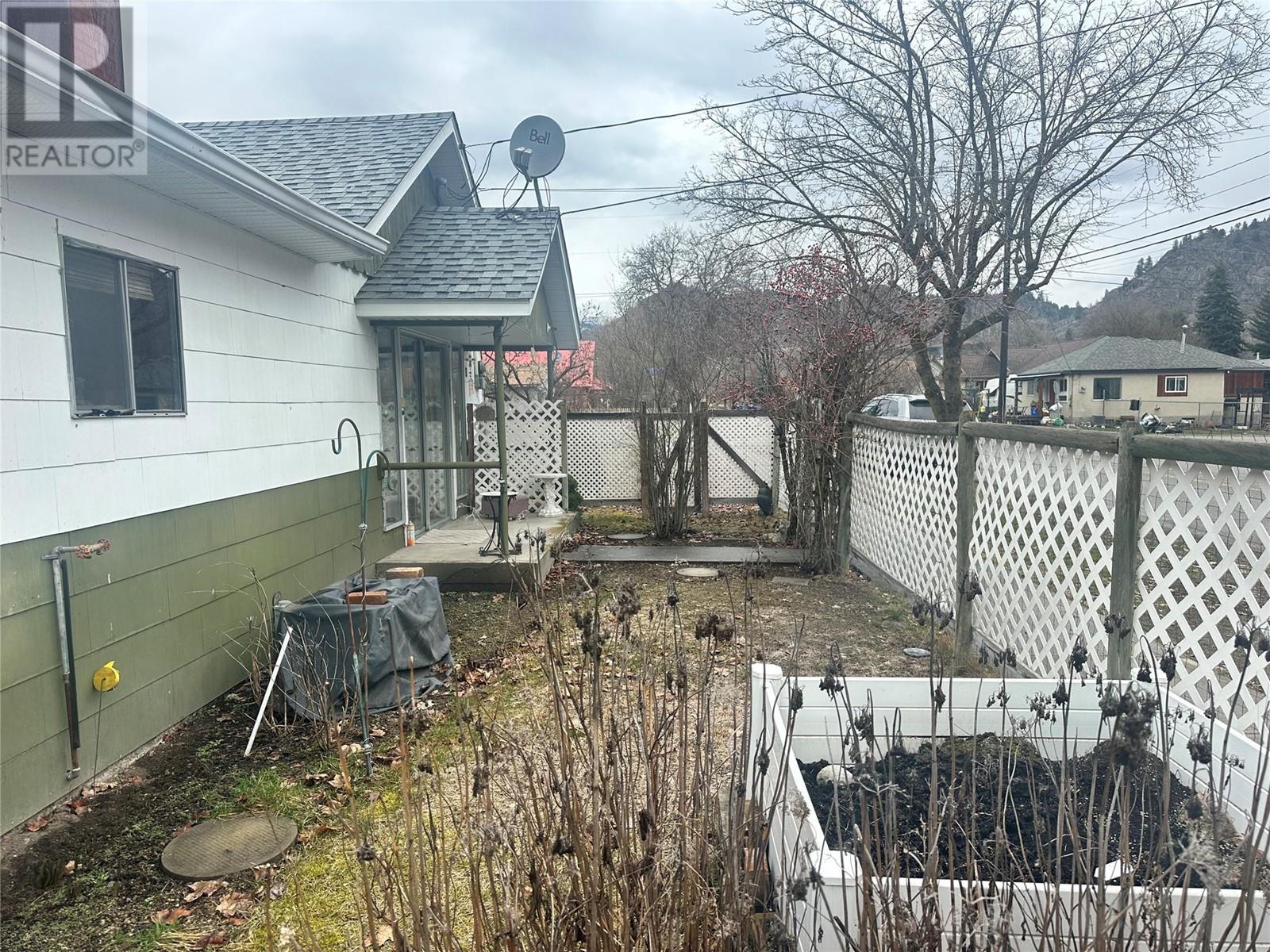 8267 Riverside Drive, Grand Forks, British Columbia  V0H 1H0 - Photo 7 - 10340193