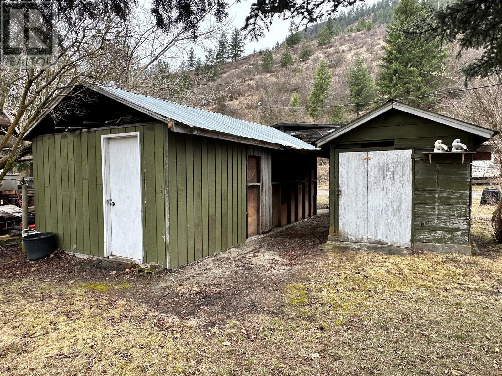 8267 Riverside Drive, Grand Forks, British Columbia  V0H 1H0 - Photo 50 - 10340193