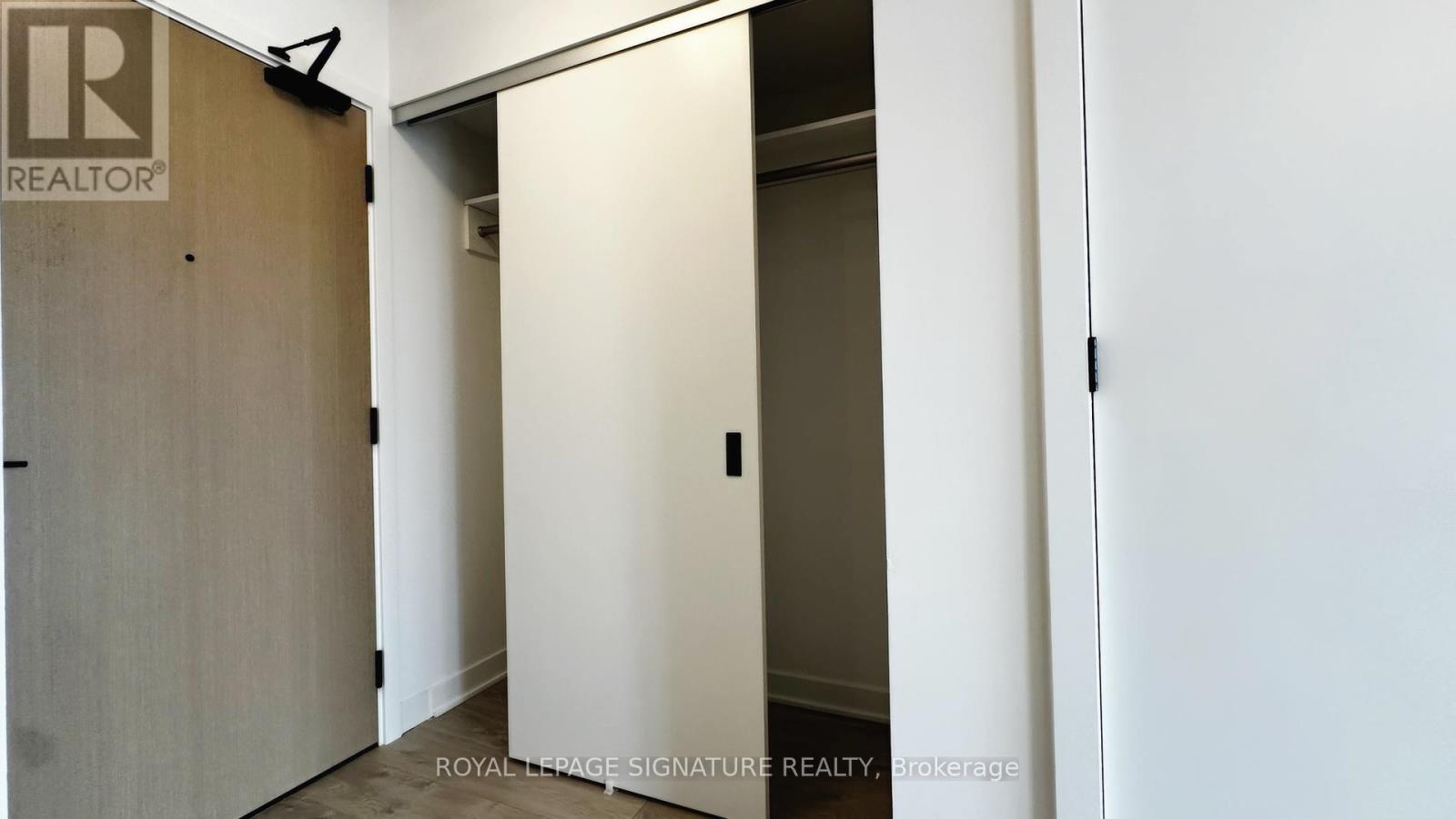 403 - 36 Zorra Street, Toronto, Ontario  M8Z 1R7 - Photo 3 - W12064742