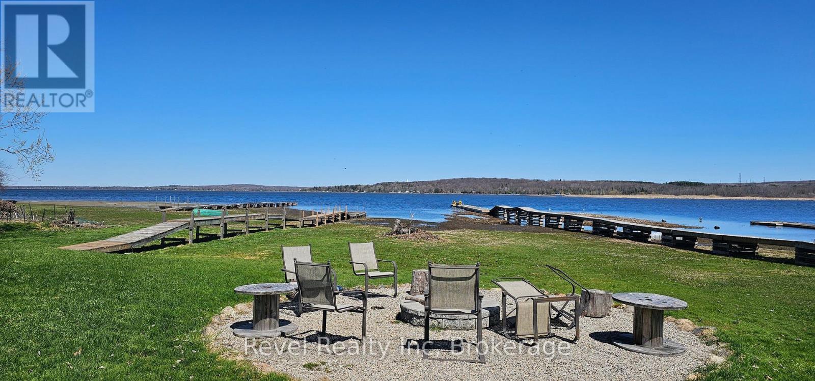 97 Maskinonge Road, Tay, Ontario  L0K 2A0 - Photo 25 - S12024303