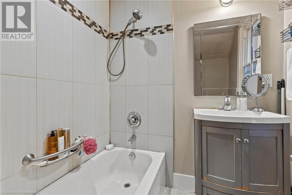181 West Avenue N, Hamilton, Ontario  L9L 5C7 - Photo 11 - 40713850