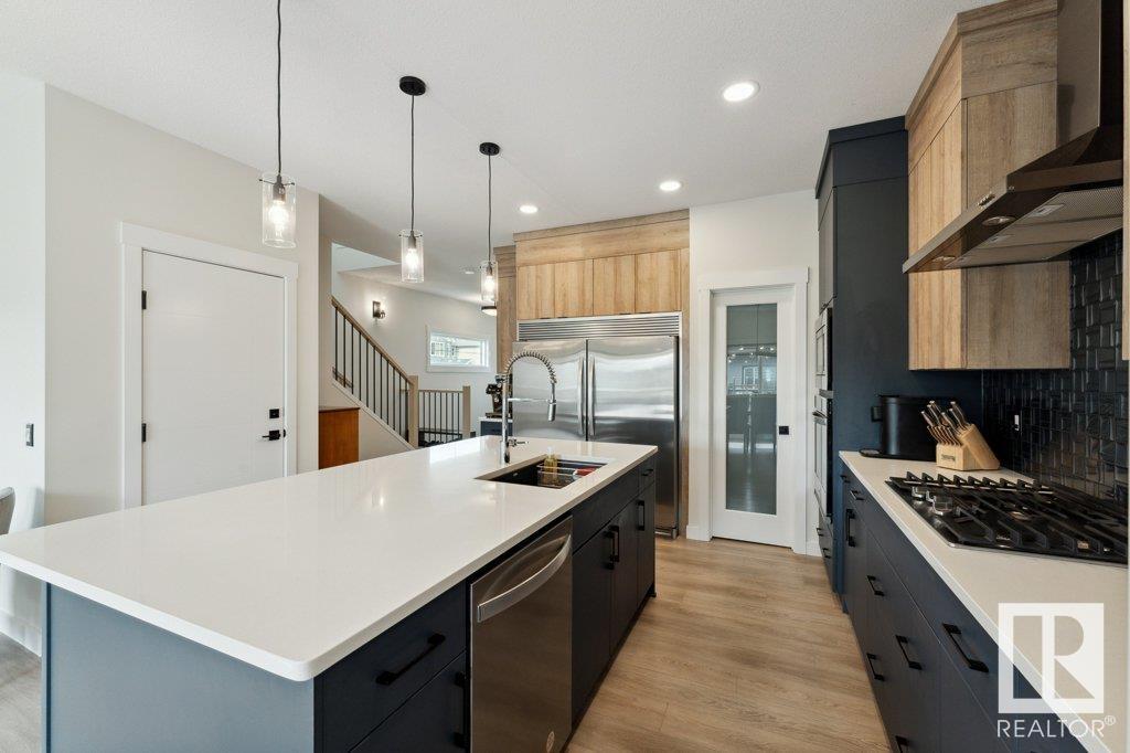 Property at 22527 99 AV NW image 5