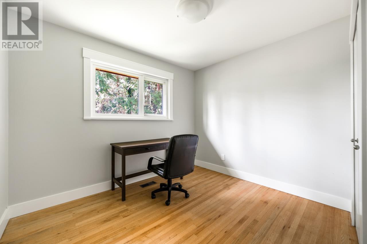 3285 St. Annes Drive, North Vancouver, British Columbia  V7R 1E7 - Photo 13 - R2986361