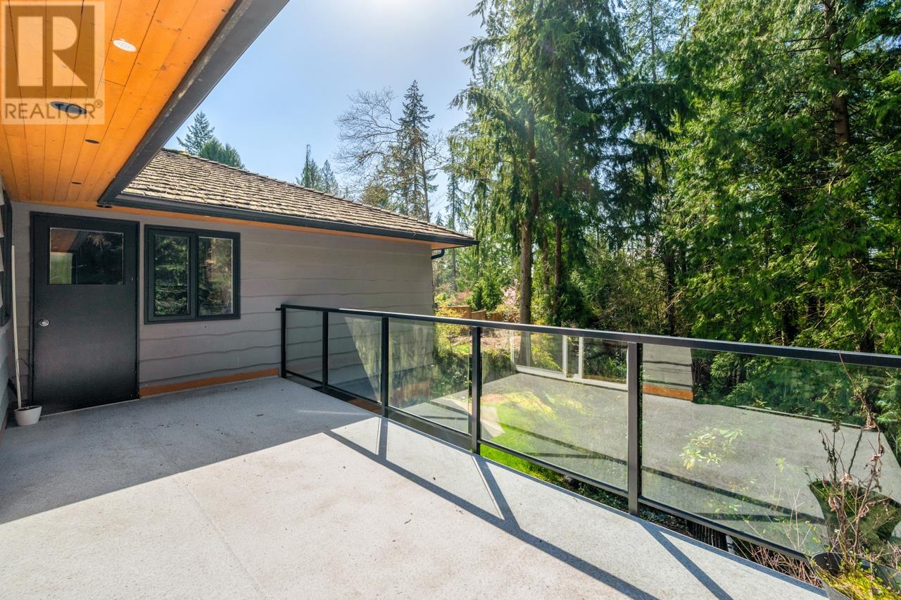 3285 St. Annes Drive, North Vancouver, British Columbia  V7R 1E7 - Photo 18 - R2986361