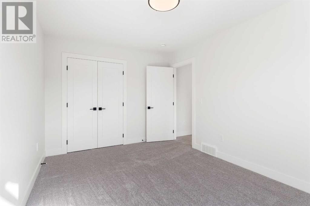701 Mandalay Link, Carstairs, Alberta  T0M 0N0 - Photo 7 - A2209013