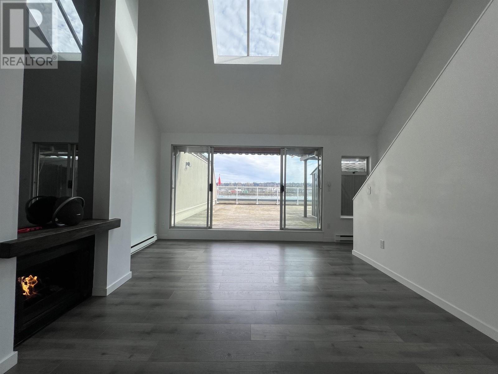 404 3 K De K Court, New Westminster, British Columbia  V3M 6B6 - Photo 10 - R2986469