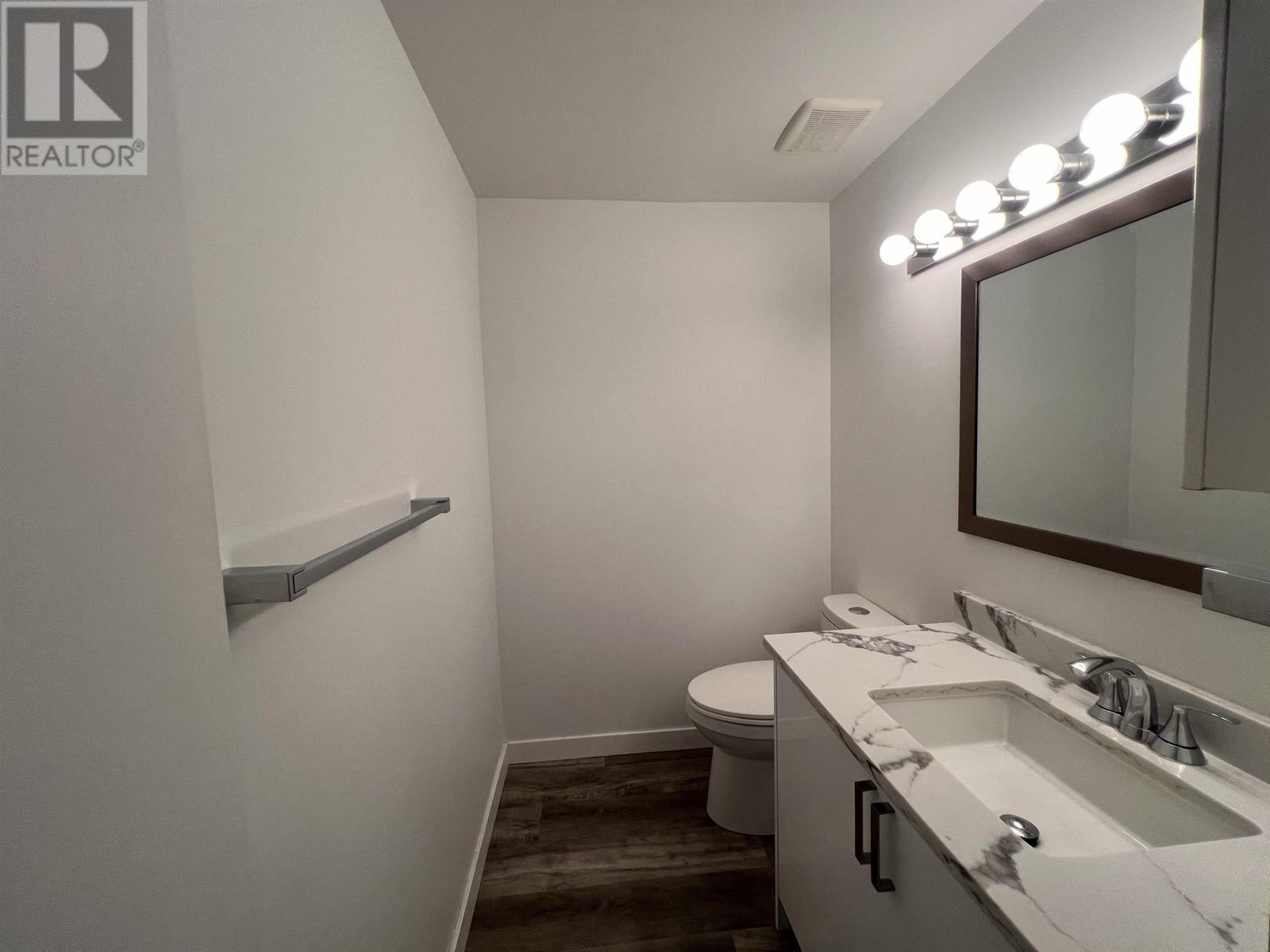 404 3 K De K Court, New Westminster, British Columbia  V3M 6B6 - Photo 17 - R2986469