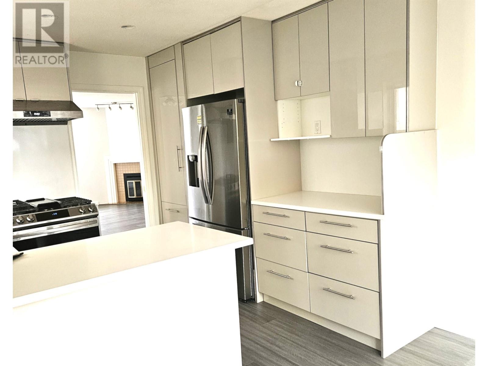 Listing Picture 13 of 18 : 8490 FRENCH STREET, Vancouver / 溫哥華 - 魯藝地產 Yvonne Lu Group - MLS Medallion Club Member