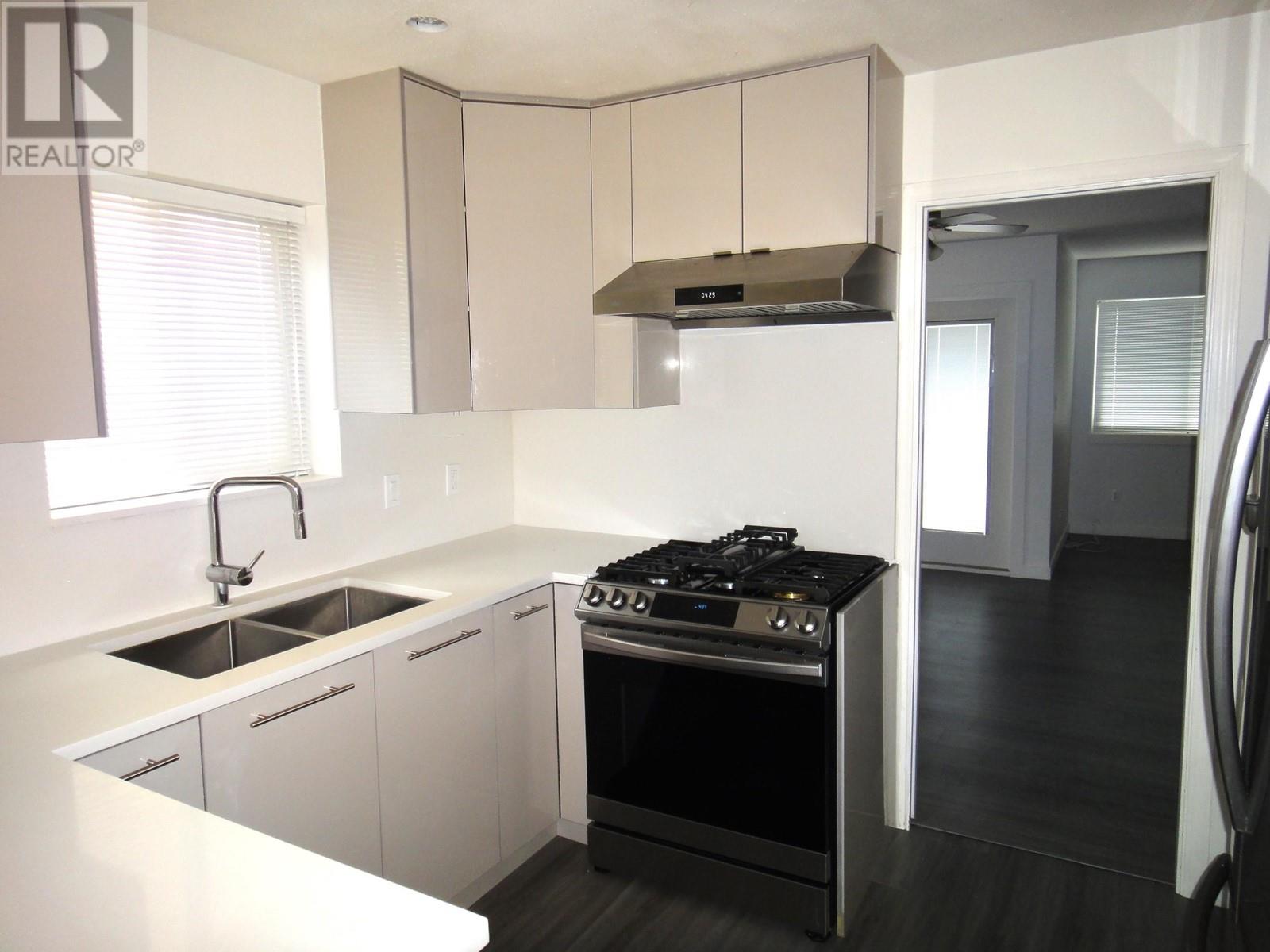 Listing Picture 17 of 18 : 8490 FRENCH STREET, Vancouver / 溫哥華 - 魯藝地產 Yvonne Lu Group - MLS Medallion Club Member