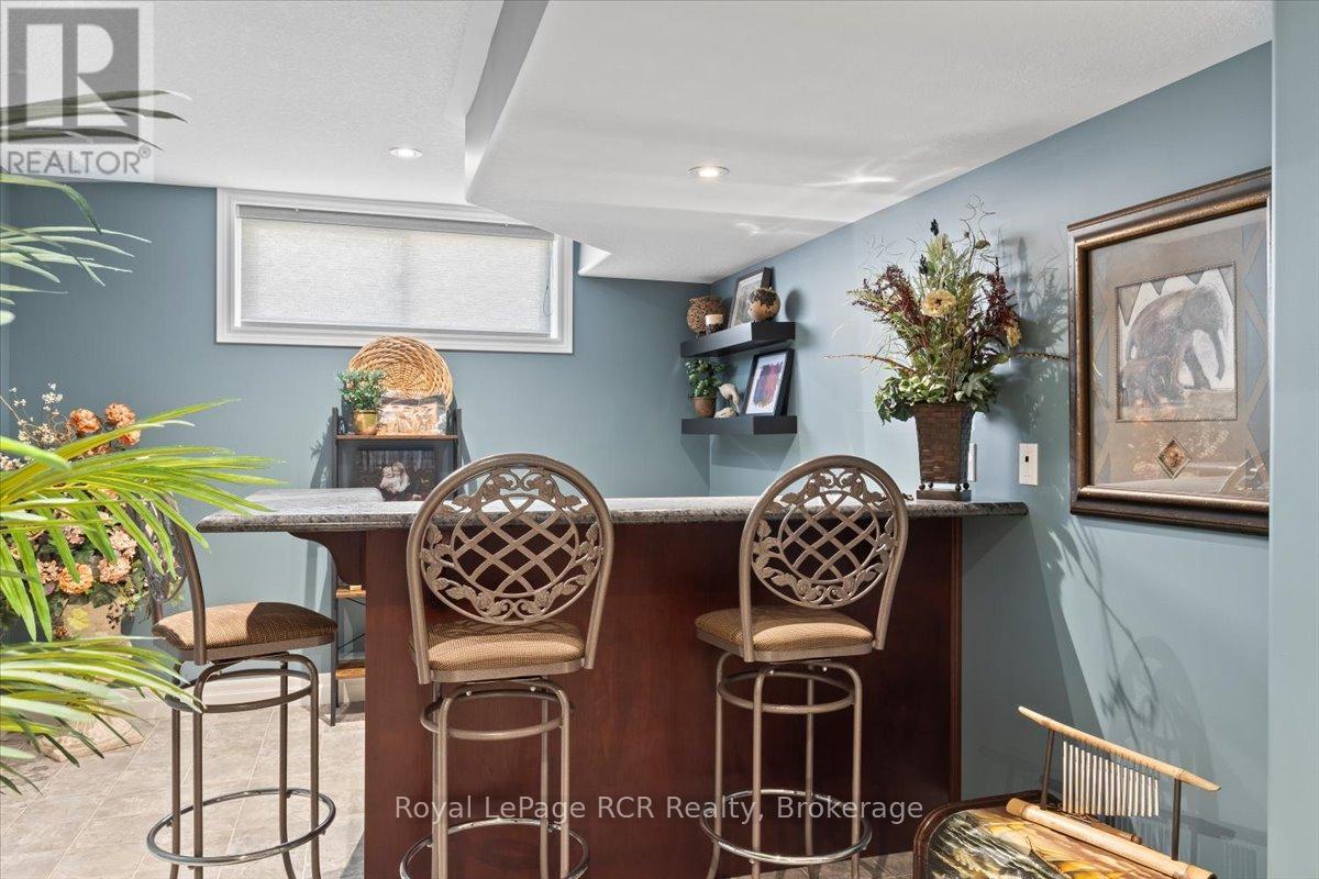 98 11th Avenue, Hanover, Ontario  N4N 3V2 - Photo 24 - X12064789