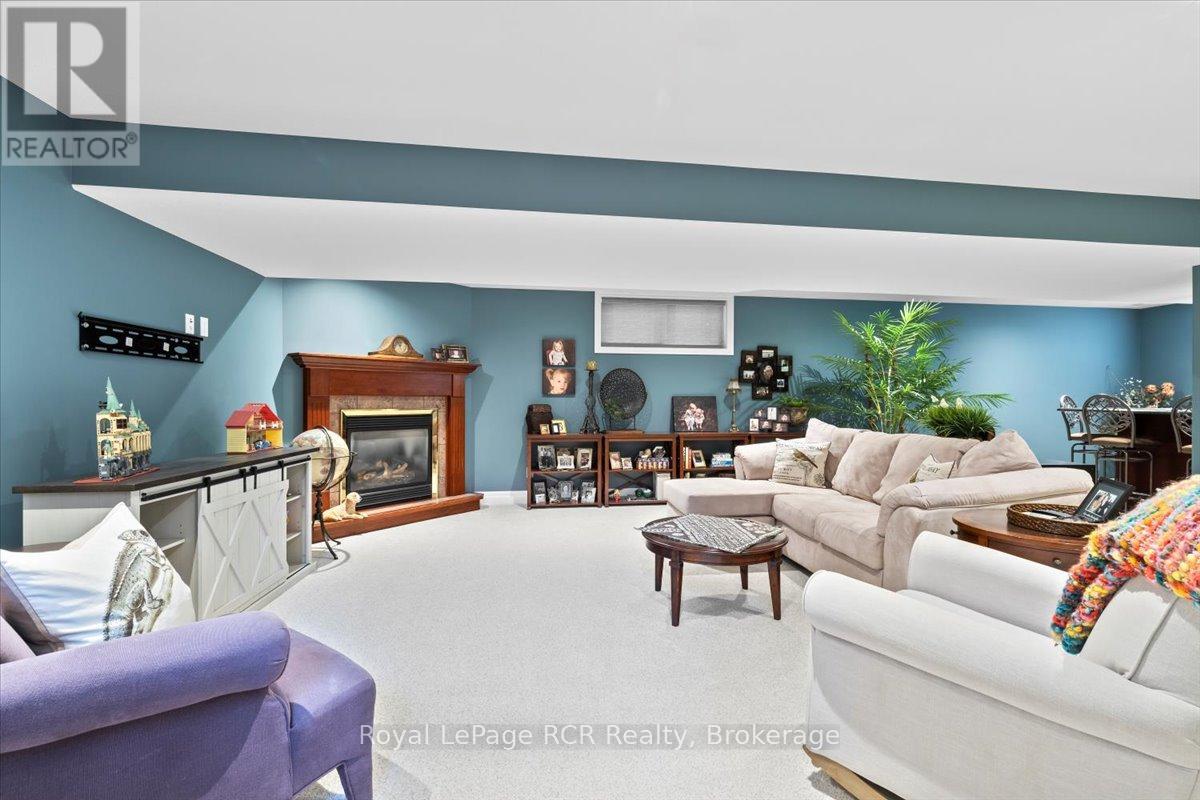 98 11th Avenue, Hanover, Ontario  N4N 3V2 - Photo 26 - X12064789
