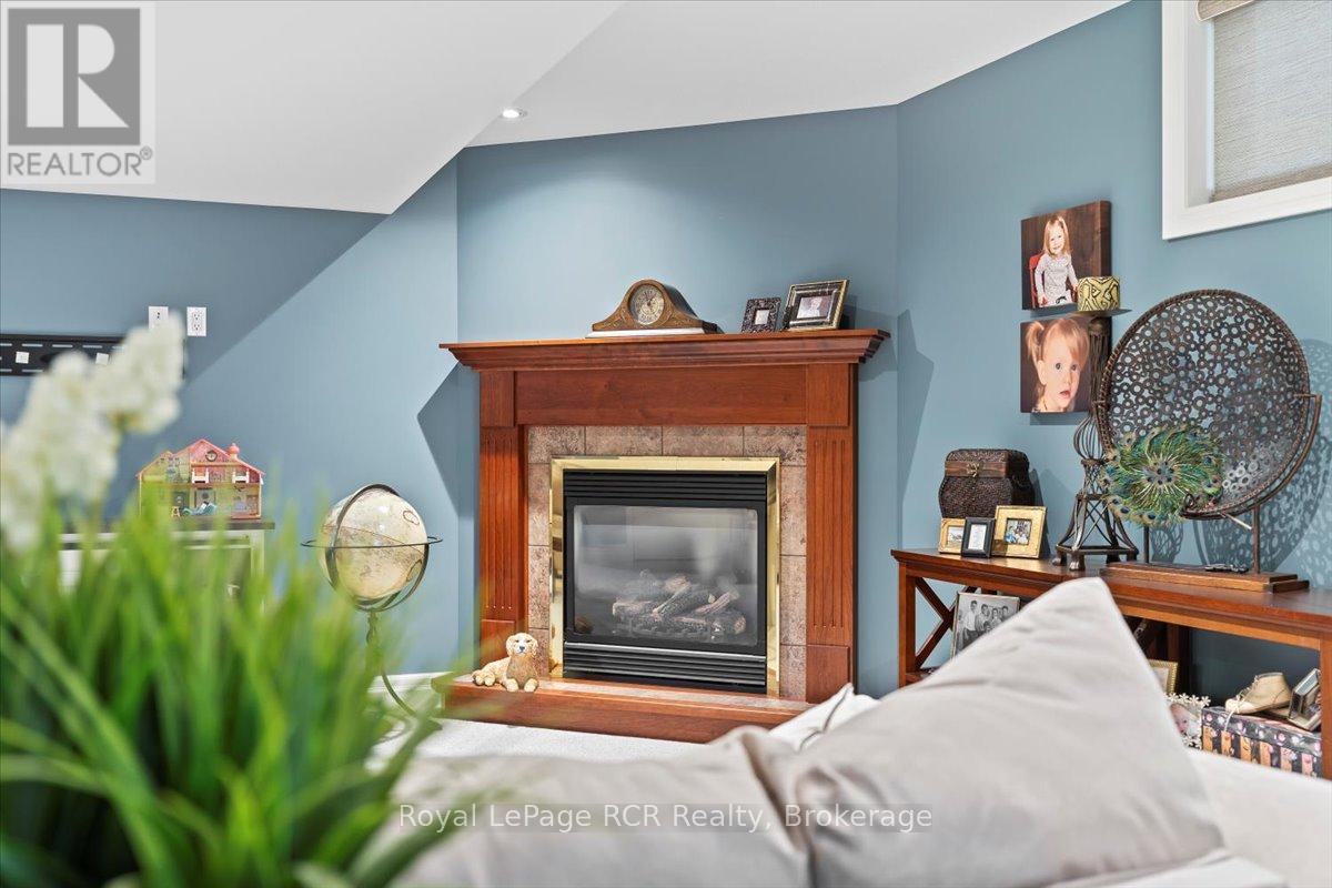 98 11th Avenue, Hanover, Ontario  N4N 3V2 - Photo 27 - X12064789