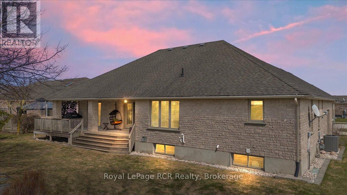 98 11th Avenue, Hanover, Ontario  N4N 3V2 - Photo 42 - X12064789