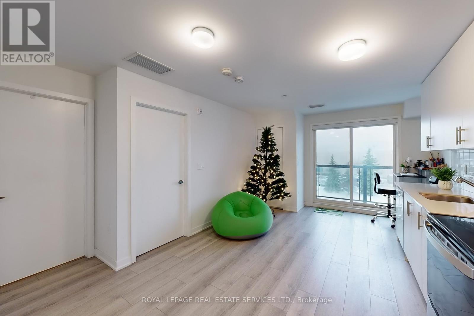 Property at 314 - 3401 RIDGEWAY DRIVE E image 5