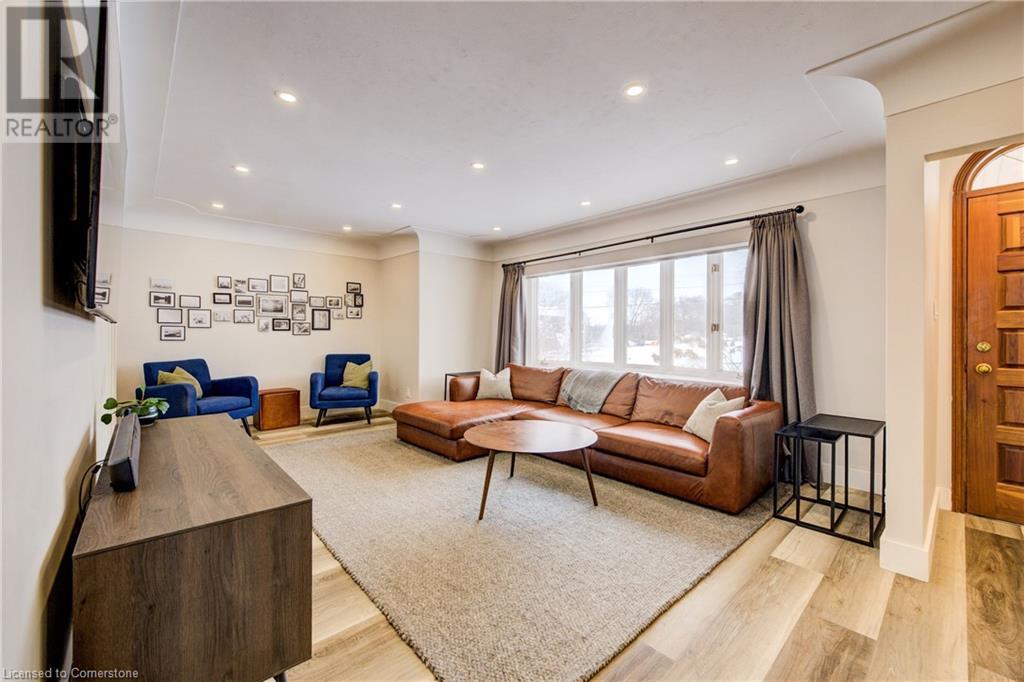 Property at 67 WEBER Street S image 3