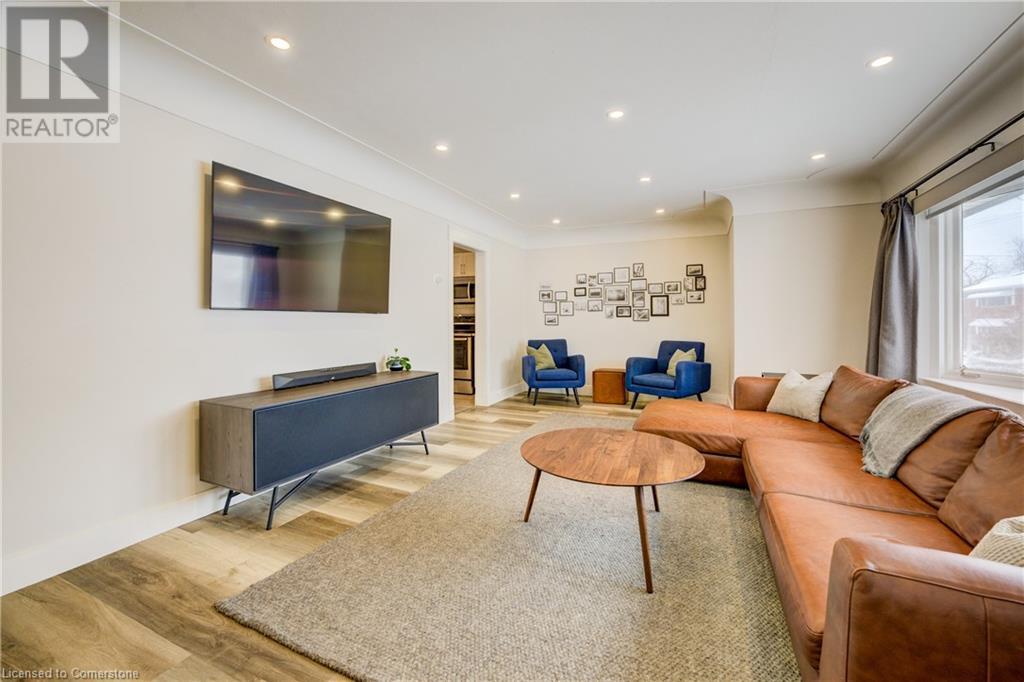 Property at 67 WEBER Street S image 4