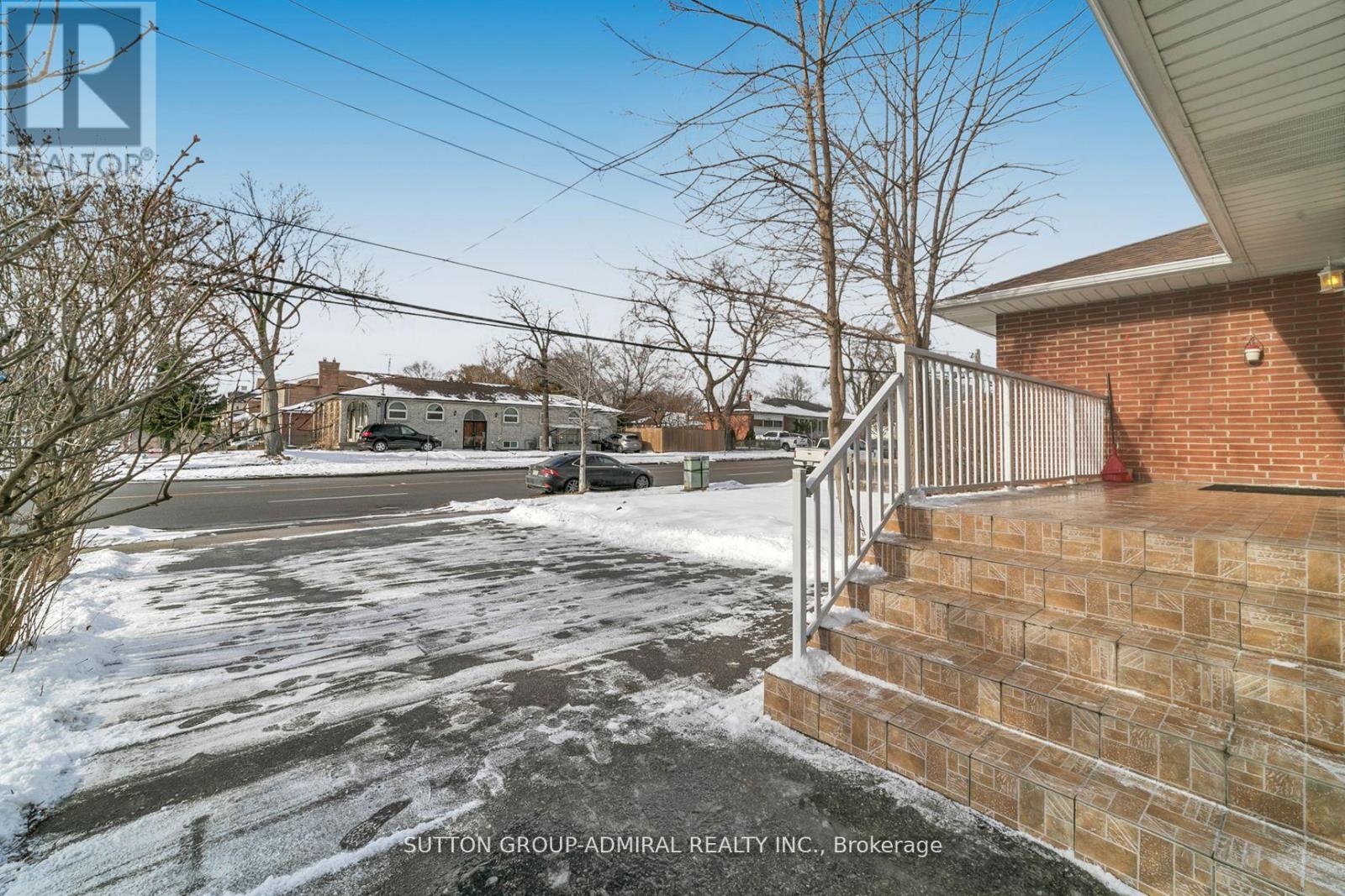 1071 Willowdale Avenue, Toronto, Ontario  M2M 3E5 - Photo 10 - C11979359