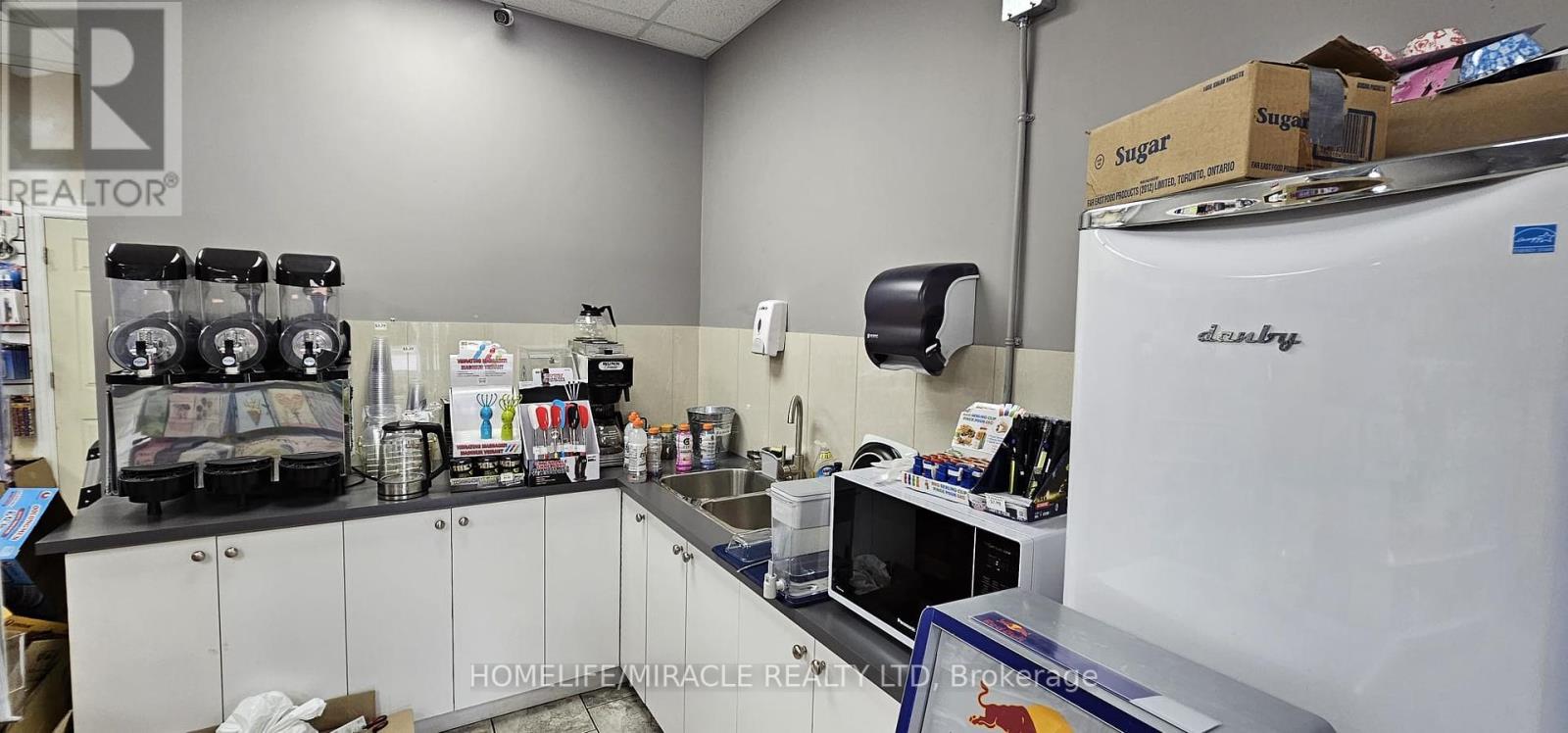 515 Dundas Street, Oakville, Ontario  L6M 1L9 - Photo 17 - W12052800