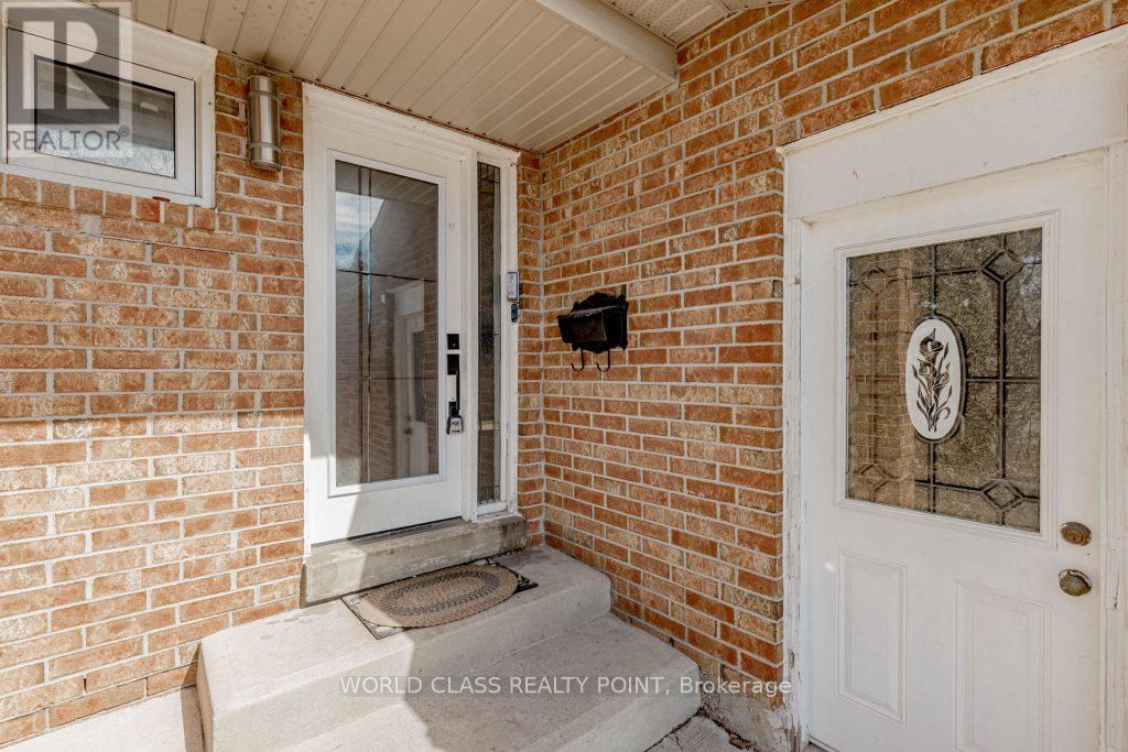 Property at 2 GERVAIS DRIVE image 3