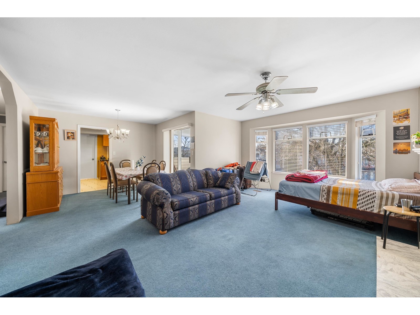 Property at 6722 124 STREET image 5